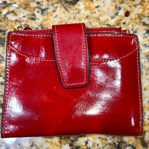 Red Leather Bi-Fold Wallet Cowhide Top Zip Change Purse Snap Closure ID Cards